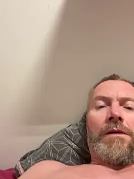 Snapshot of Rockburg chatting on October 2025 03:40:02 AM Rockburg online show from October 2025 03:40:02 AM