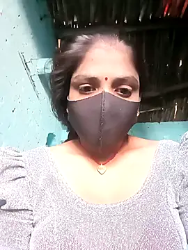 Snapshot of haymona chatting on March 2025 08:10:01 AM haymona online show from March 2025 08:10:01 AM