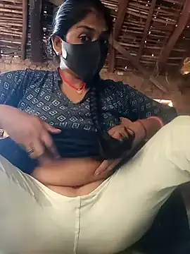 Snapshot of haymona chatting on October 2025 06:48:02 AM haymona online show from October 2025 06:48:02 AM