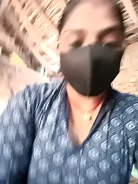 Snapshot of haymona chatting on October 2025 05:42:01 AM haymona online show from October 2025 05:42:01 AM