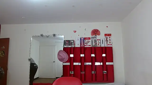 krystal thomson online show from October 2025 04:08:01 PM