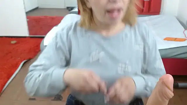 krystal thomson online show from October 2025 04:08:02 PM