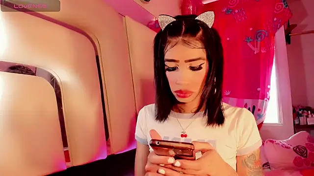 Sabriandlindaa online show from September 2025 07:04:01 PM