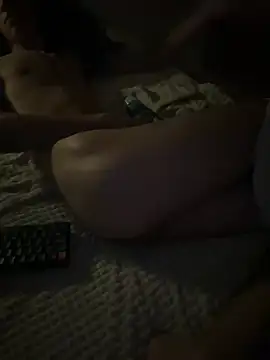 LoanyPau online show from February 2026 09:23:01 PM