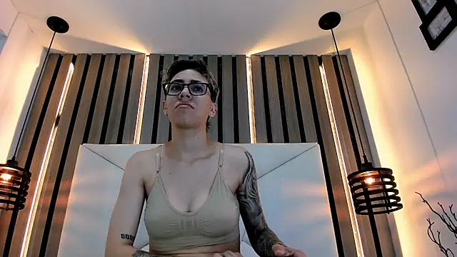 Cutie Shy  online show from February 2026 05:34:01 PM