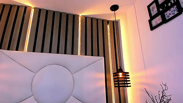 Cutie Shy  online show from February 2026 04:36:02 PM