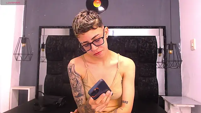 Cutie Shy  online show from February 2026 04:51:02 PM