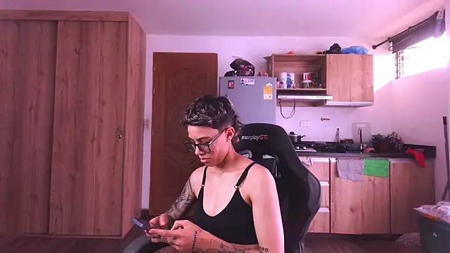 Cutie Shy  online show from March 2026 05:50:01 PM