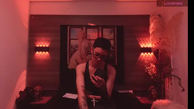 Cutie Shy  online show from November 2025 05:27:02 PM