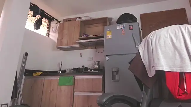 Cutie Shy  online show from April 2026 12:39:01 PM