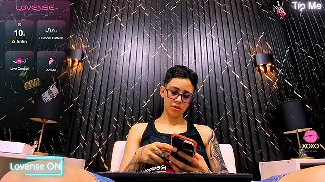 Cutie Shy  online show from December 2025 05:14:01 PM