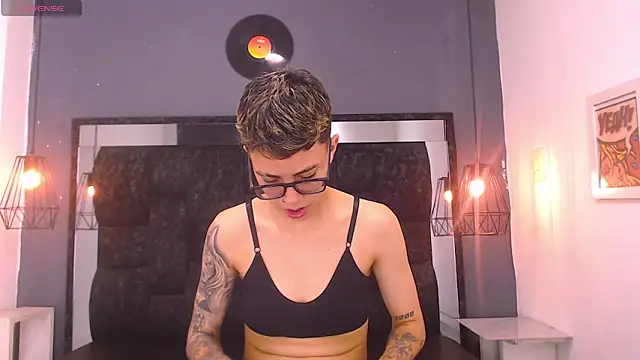 Cutie Shy  online show from February 2026 02:30:02 PM