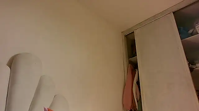 Snapshot of Cutie_Shy_ chatting on July 2026 01:33:01 PM Cutie Shy online show from July 2026 01:33:01 PM