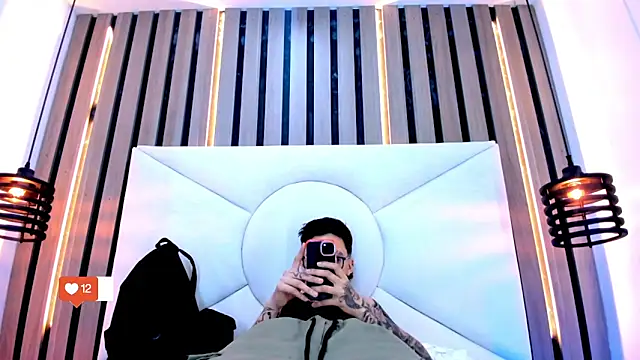 Cutie Shy  online show from November 2025 07:25:02 PM