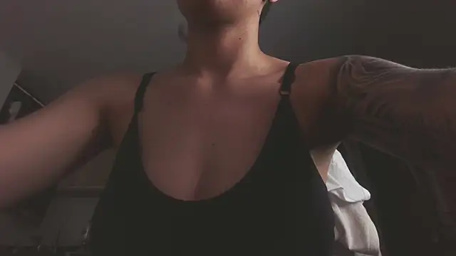 Cutie Shy  online show from April 2026 11:28:02 AM