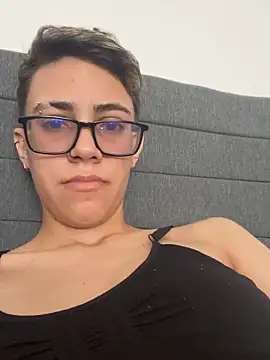 Cutie Shy  online show from February 2026 04:53:02 PM