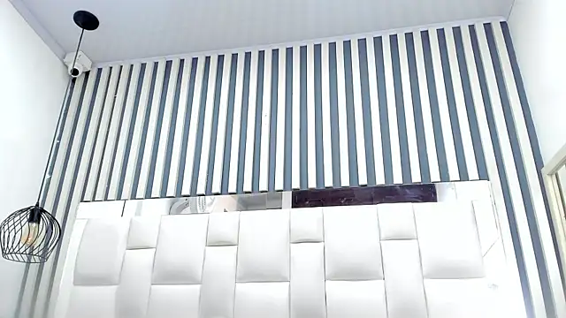 camila  herrera online show from November 2025 03:55:02 AM