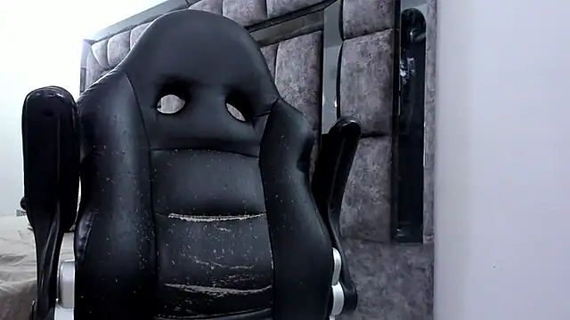 Snapshot of MalconStonne chatting on October 2025 02:54:01 AM MalconStonne online show from October 2025 02:54:01 AM