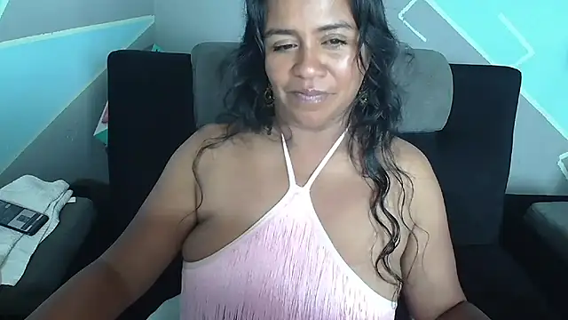 saggil23 online show from November 2025 04:00:01 PM