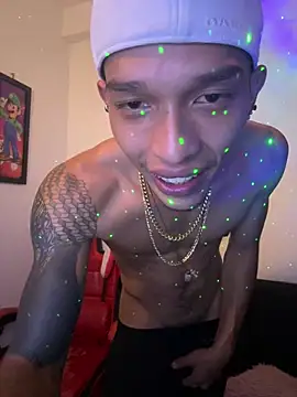 Snapshot of TommyGun_22 chatting on March 2025 06:08:01 AM TommyGun 22 online show from March 2025 06:08:01 AM