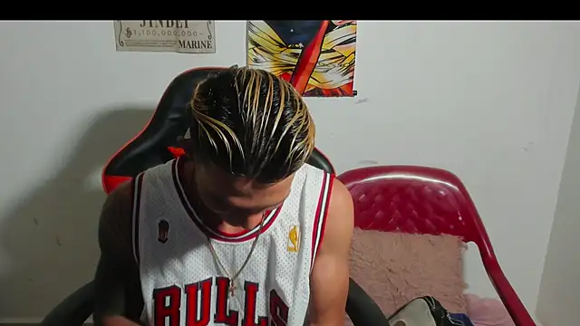 Snapshot of TommyGun_22 chatting on October 2025 12:13:01 AM TommyGun 22 online show from October 2025 12:13:01 AM