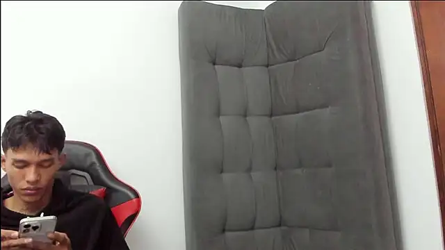 TommyGun 22 online show from February 2026 03:53:02 AM