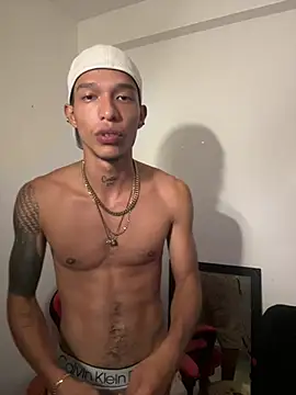 Snapshot of TommyGun_22 chatting on March 2025 12:50:01 AM TommyGun 22 online show from March 2025 12:50:01 AM