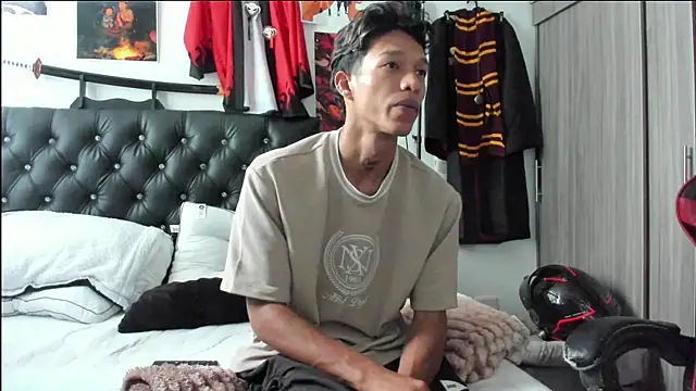 TommyGun 22 online show from April 2026 10:33:02 PM