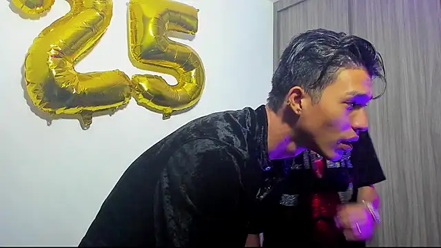 Snapshot of TommyGun_22 chatting on January 2025 12:38:01 AM TommyGun 22 online show from January 2025 12:38:01 AM