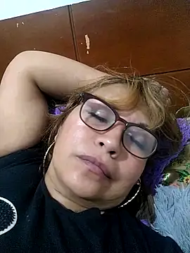 Snapshot of Kazsandraa chatting on March 2025 05:27:01 PM Kazsandraa online show from March 2025 05:27:01 PM