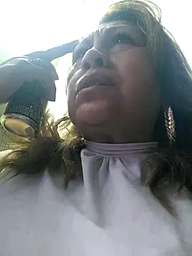 Snapshot of Kazsandraa chatting on November 2025 12:00:01 AM Kazsandraa online show from November 2025 12:00:01 AM