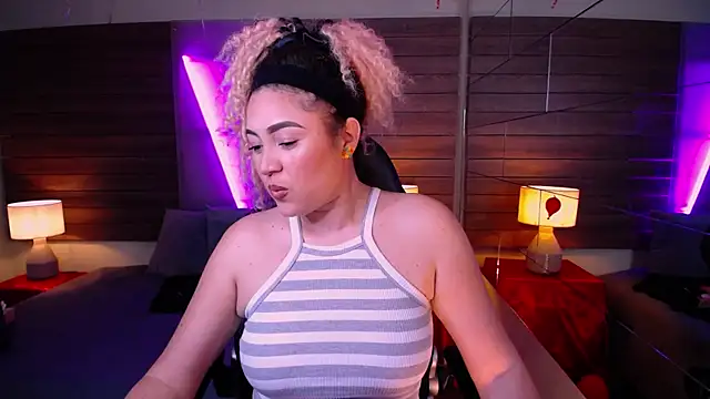 Kateryn  online show from March 2025 09:08:02 PM