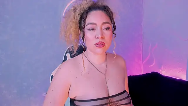 Kateryn  online show from October 2025 07:55:01 PM
