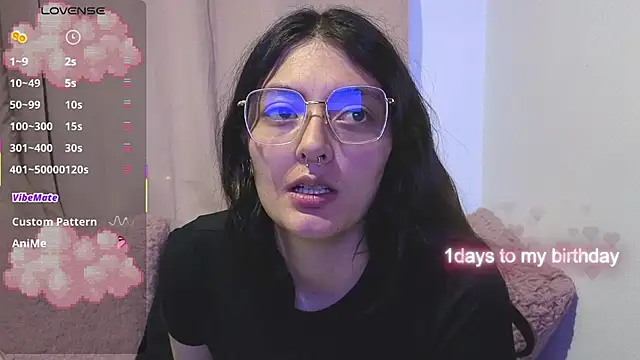 lessliee22  online show from May 2026 07:05:01 AM
