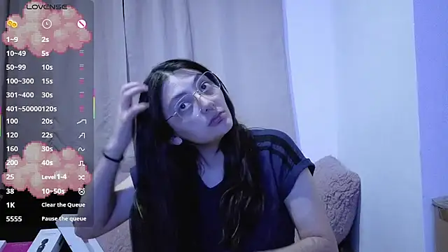 lessliee22  online show from June 2026 02:49:01 AM