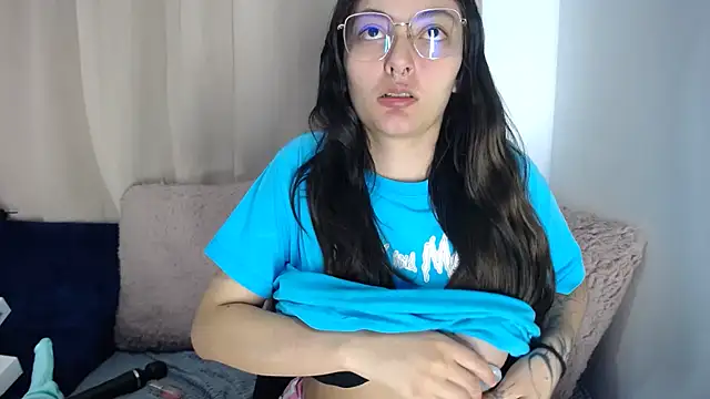 lessliee22  online show from March 2026 07:10:01 AM
