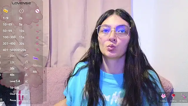 lessliee22  online show from May 2026 07:22:02 AM