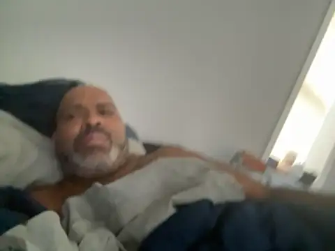 ChiRaqb8 online show from November 2025 04:01:02 PM