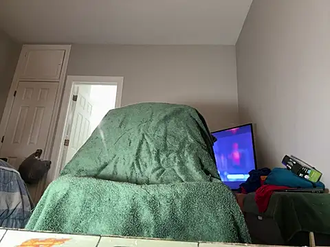 ChiRaqb8 online show from April 2026 07:21:02 AM