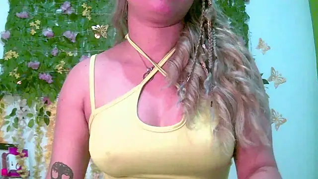 Crysrus online show from May 2026 11:53:02 PM