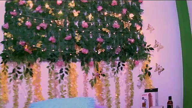 Crysrus online show from November 2025 11:09:02 PM