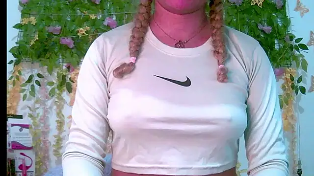 Crysrus online show from June 2026 07:33:01 PM