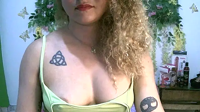 Crysrus online show from February 2026 09:17:01 PM