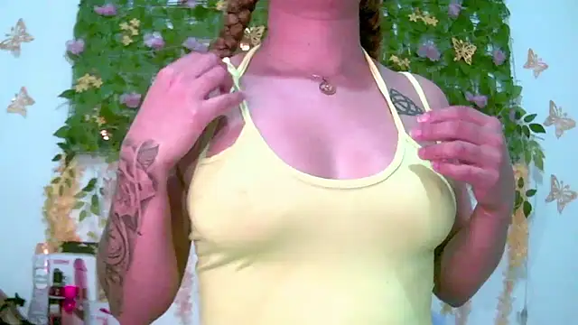 Crysrus online show from March 2026 09:05:02 PM