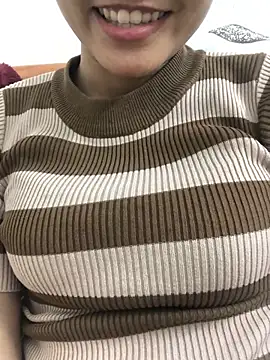 Cute lady99 online show from March 2026 01:34:01 PM