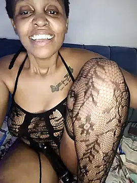 Snapshot of Sexy_Shanty chatting on October 2025 01:51:02 AM Sexy Shanty online show from October 2025 01:51:02 AM