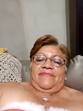 Madrastrahot69 online show from December 2025 04:25:01 AM