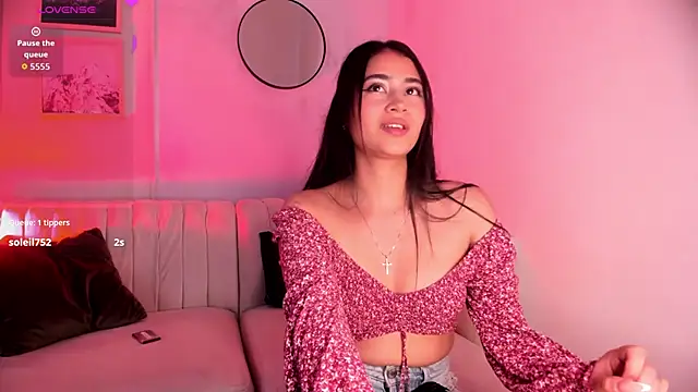 lara madisson online show from January 2026 05:33:02 AM