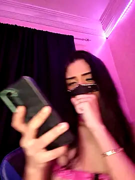 ---sophia--- online show from December 2025 09:05:01 PM