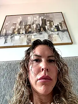 Snapshot of Lara_Bergmann chatting on May 2026 09:47:01 AM Lara Bergmann online show from May 2026 09:47:01 AM